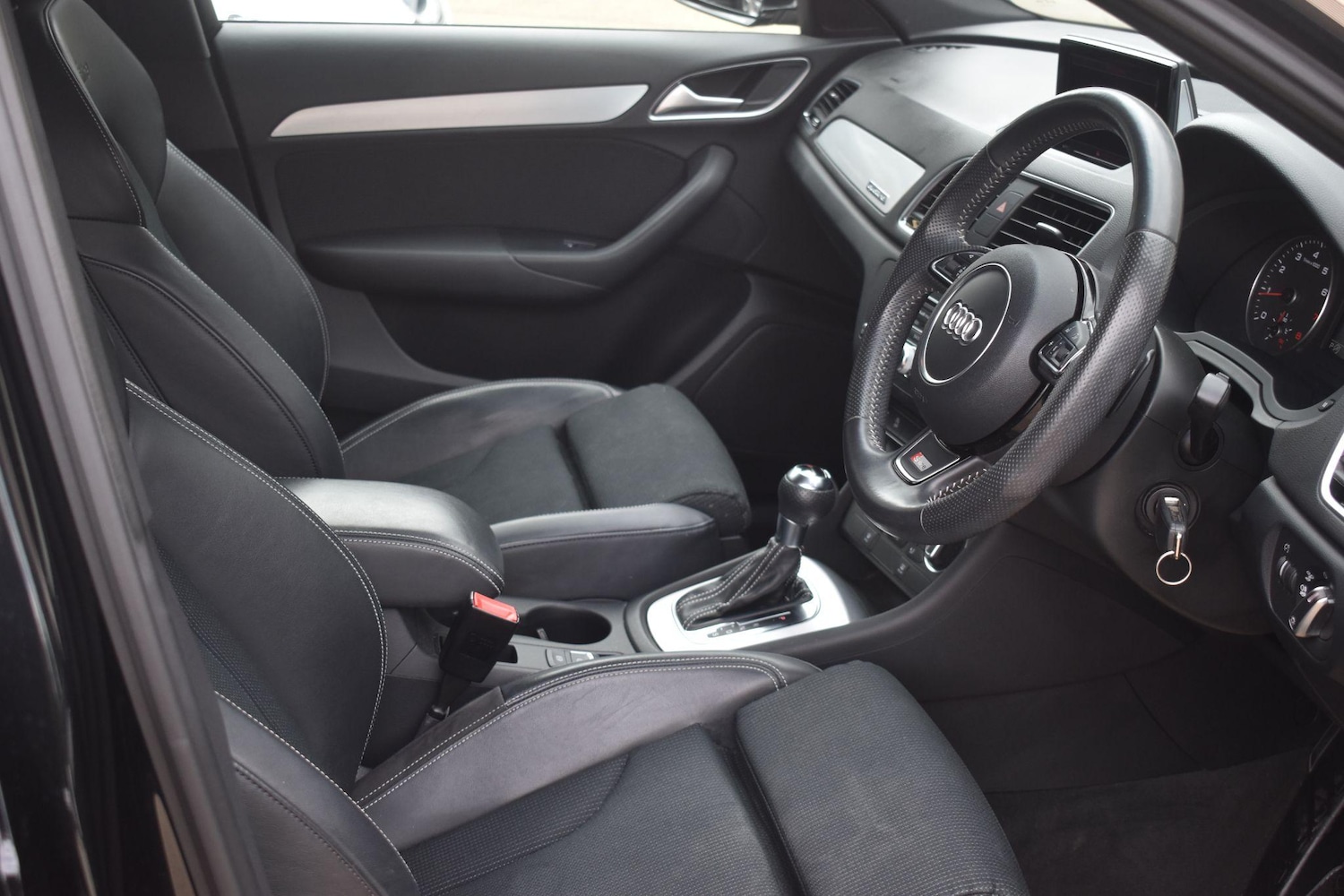 Used Audi Q3 2018 for sale - 76431968: Photo 12