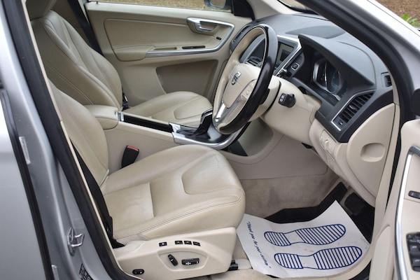 Used Volvo XC60 2015 for sale - 76306180: Photo 21