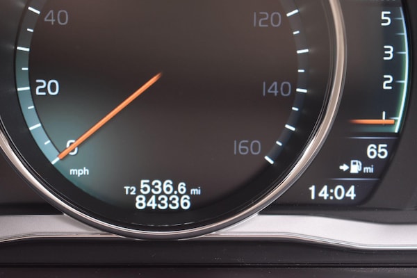 Used Volvo XC60 2015 for sale - 76306180: Photo 38