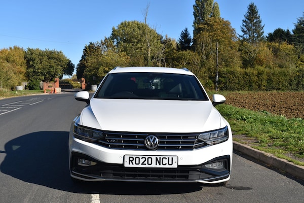 Used Volkswagen Passat 2020 for sale - 76189810: Photo 4