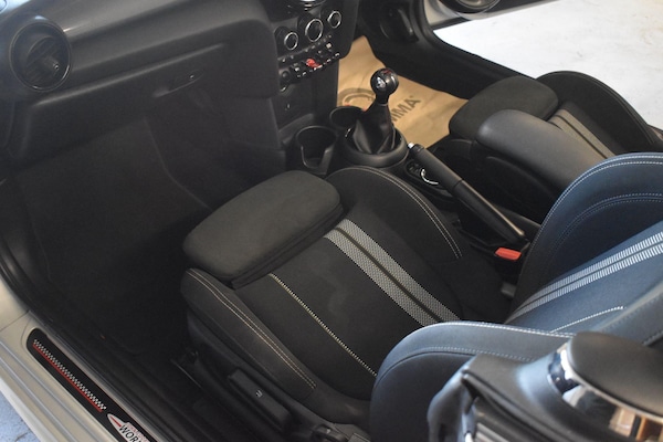Used MINI Convertible 2019 for sale - 75354472: Photo 15