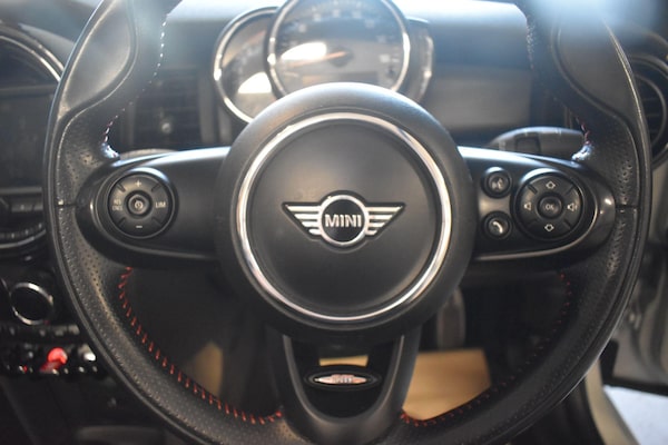 Used MINI Convertible 2019 for sale - 75354472: Photo 19