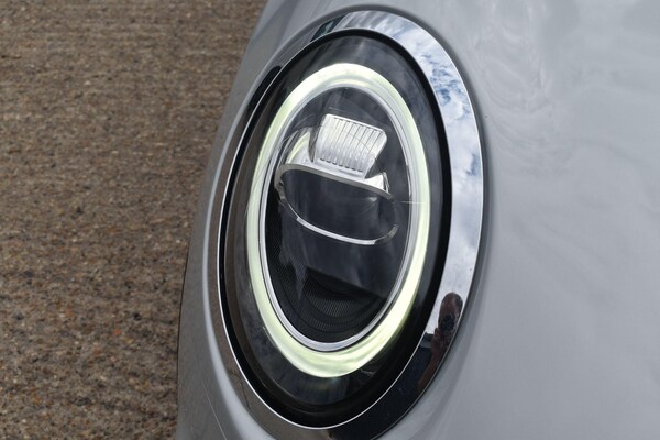 Used MINI Convertible 2019 for sale - 75354472: Photo 24