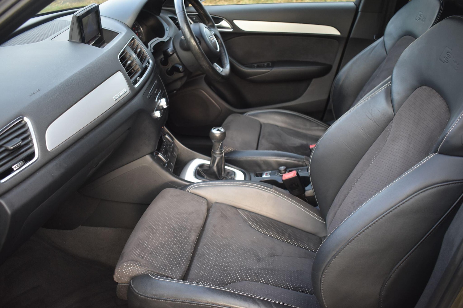 Used Audi Q3 2015 for sale - 76898751: Photo 11