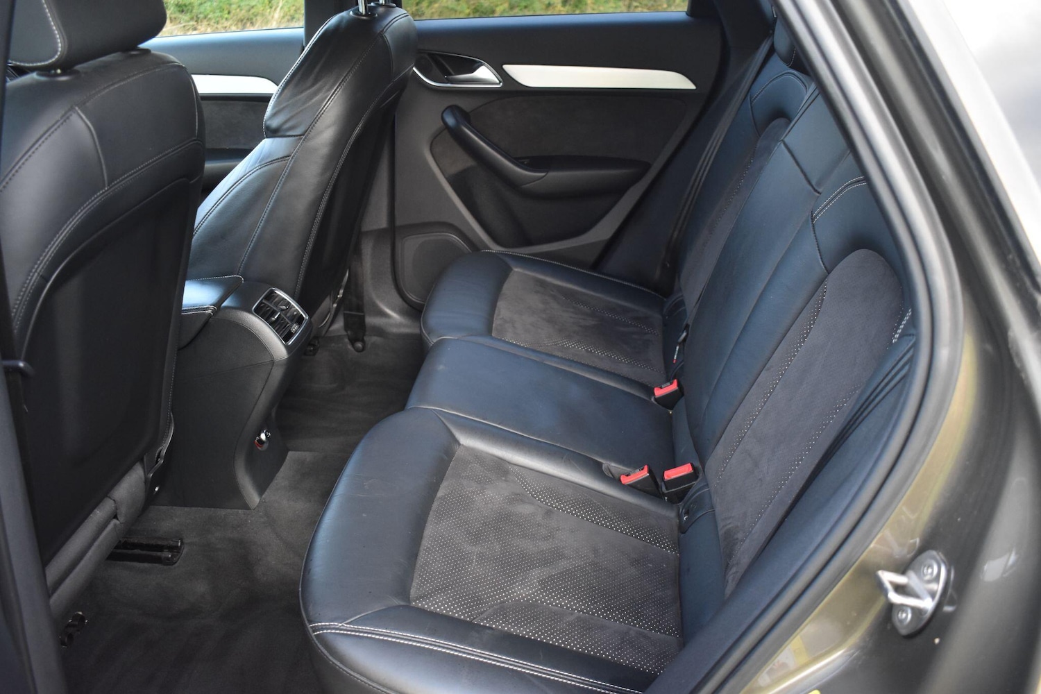 Used Audi Q3 2015 for sale - 76898751: Photo 15