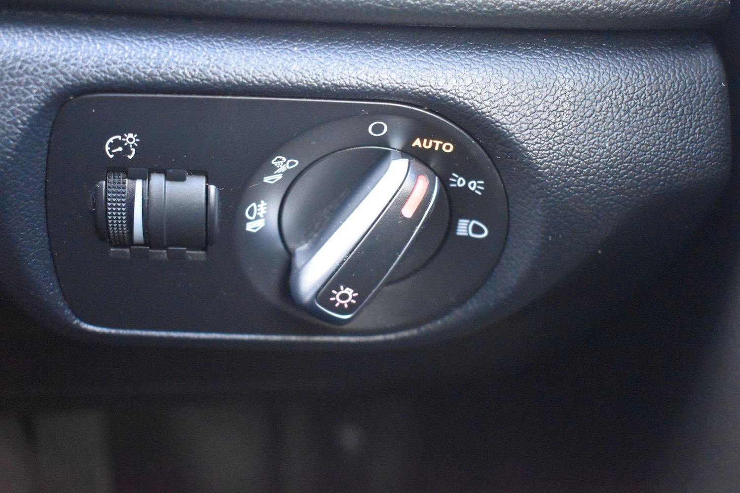 Used Audi Q3 2015 for sale - 76898751: Photo 23