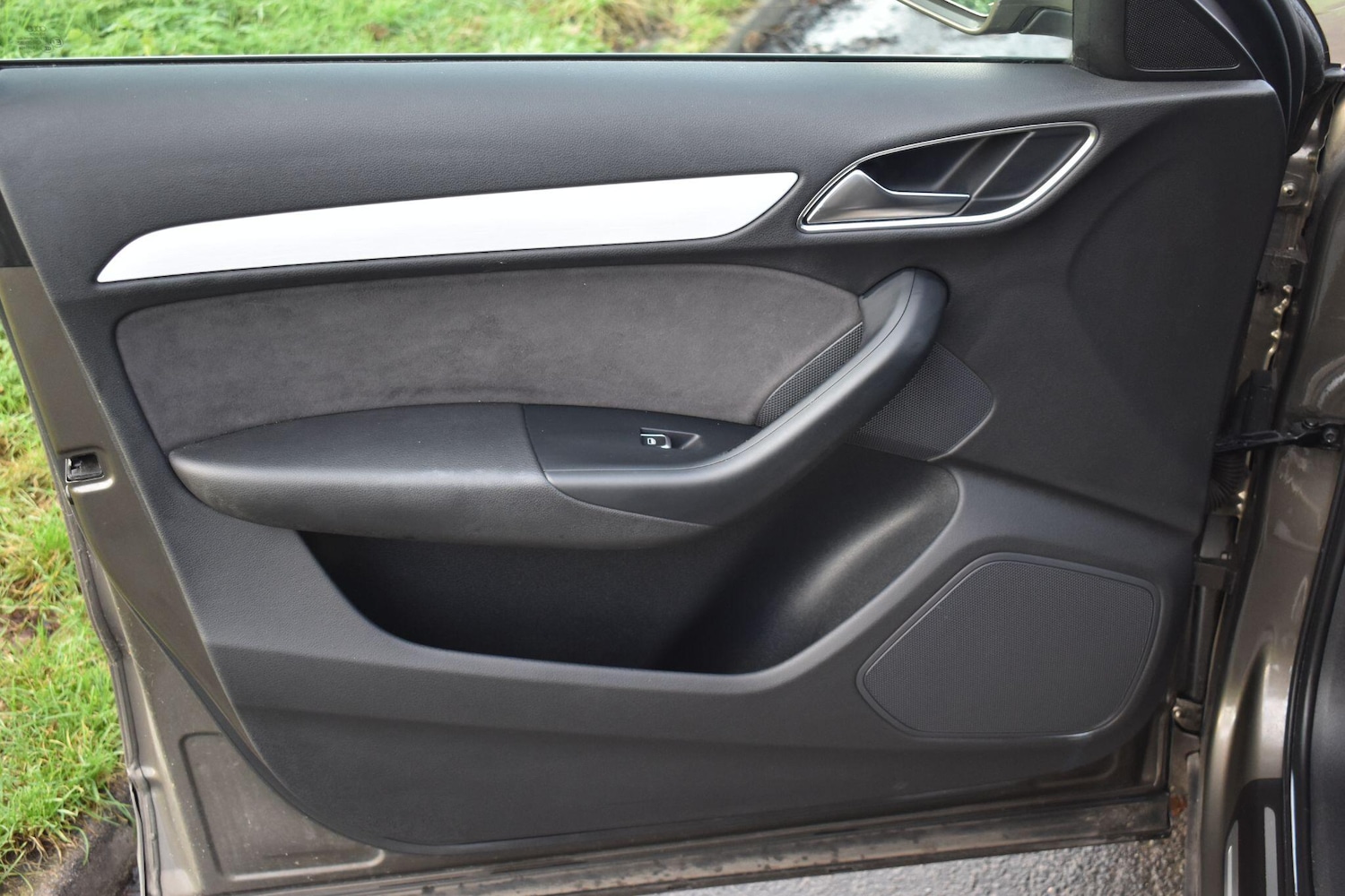 Used Audi Q3 2015 for sale - 76898751: Photo 36