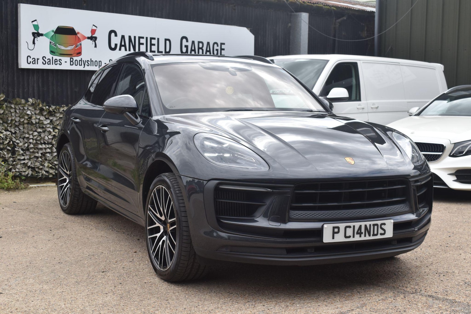 Used Porsche Macan for sale - 76976785: Photo 3