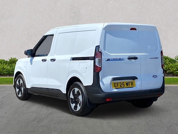Used Ford Transit Courier 2025 for sale - 75437594: Photo