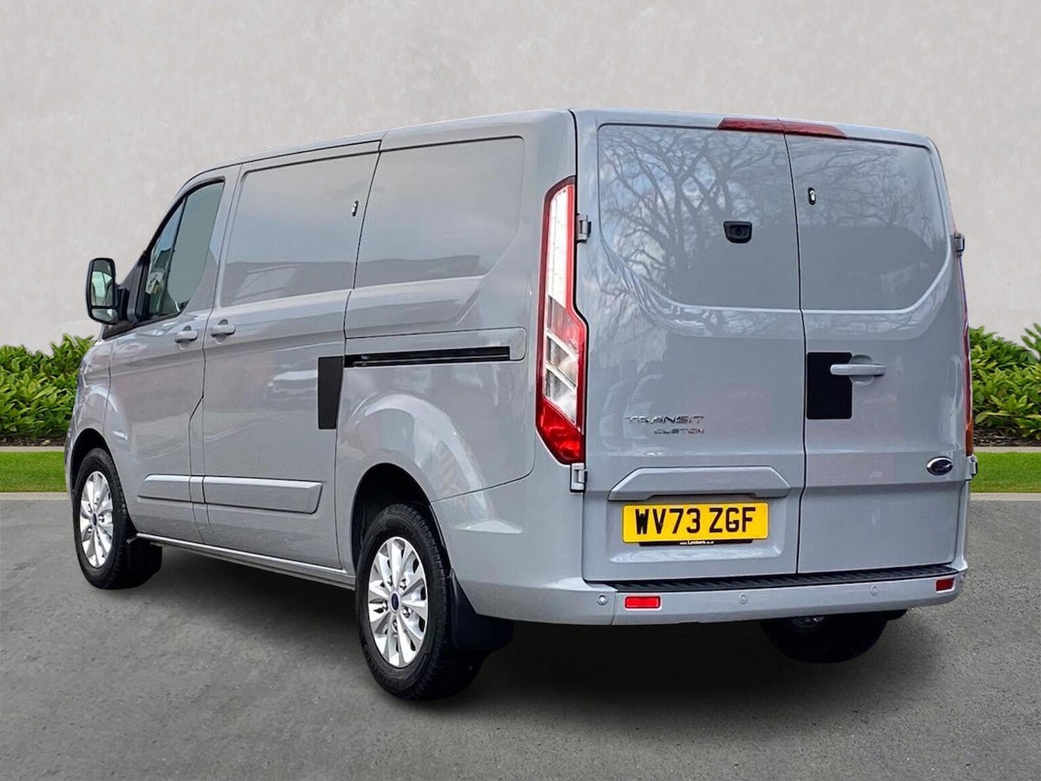 Used Ford Transit Custom 2023 for sale - 76885012: Photo 2