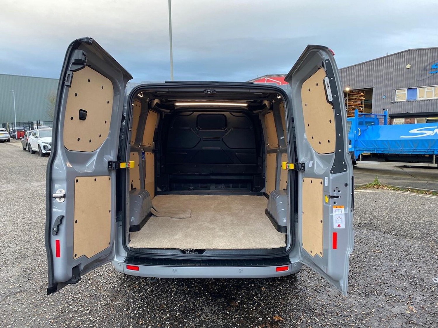 Used Ford Transit Custom 2023 for sale - 76885012: Photo 6