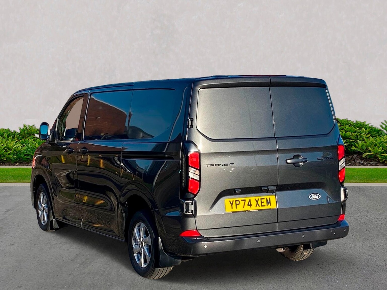 Used Ford Transit Custom 2024 for sale - 76932259: Photo 2