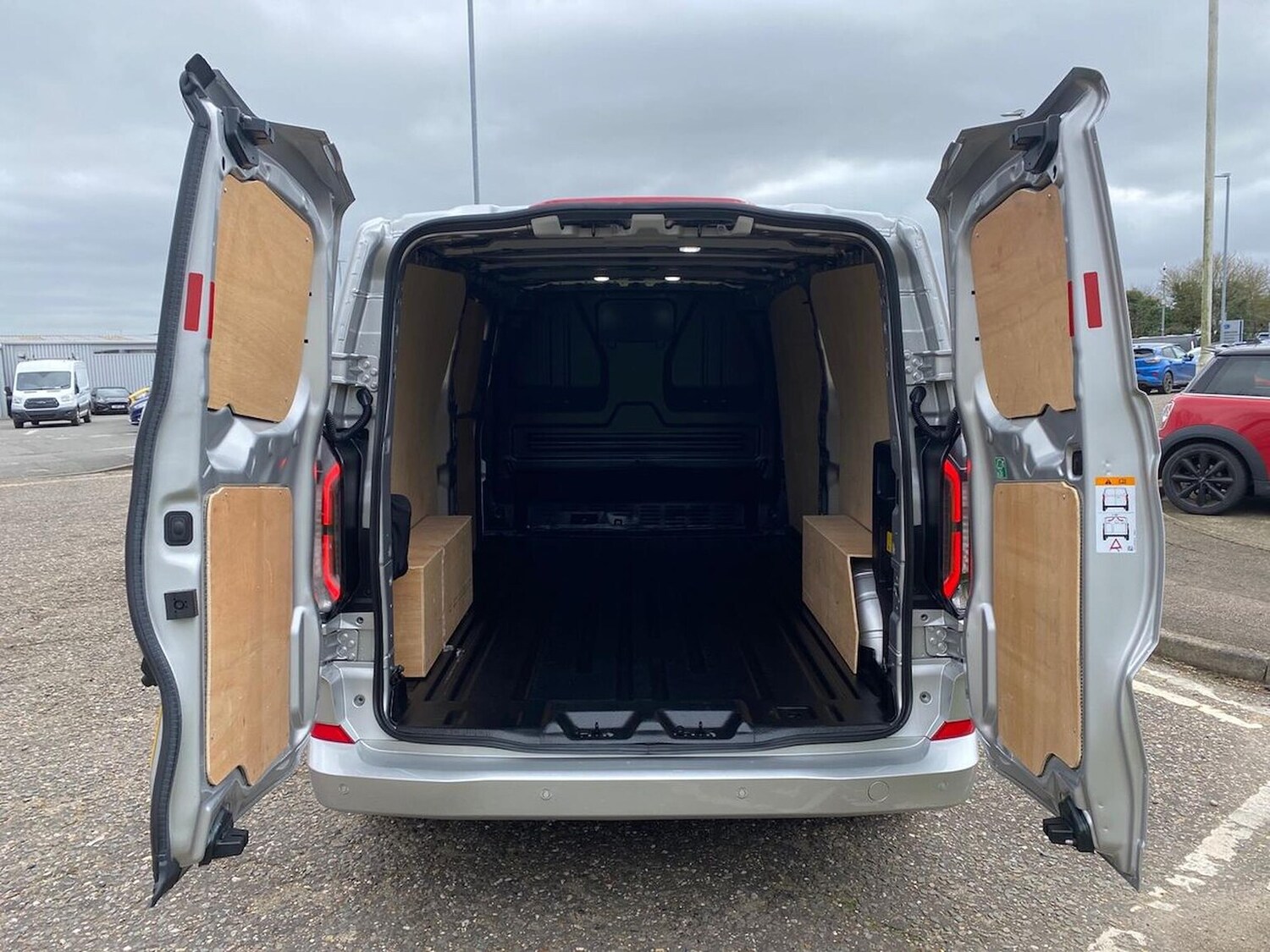 Used Ford Transit Custom 2024 for sale - 78194342: Photo 8