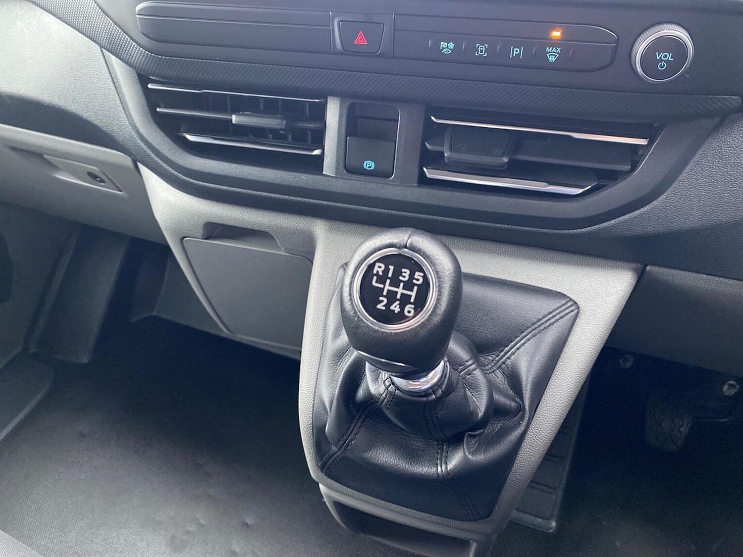 Used Ford Transit Custom 2024 for sale - 76860052: Photo 14