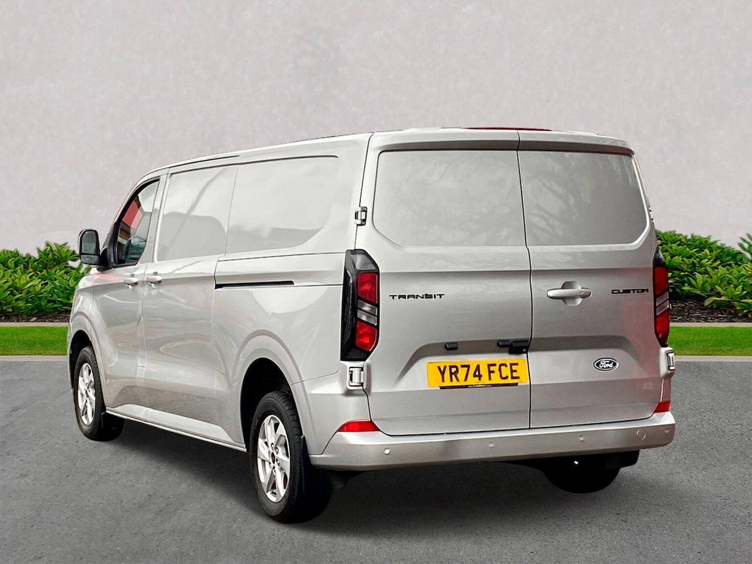 Used Ford Transit Custom 2024 for sale - 76860052: Photo 2