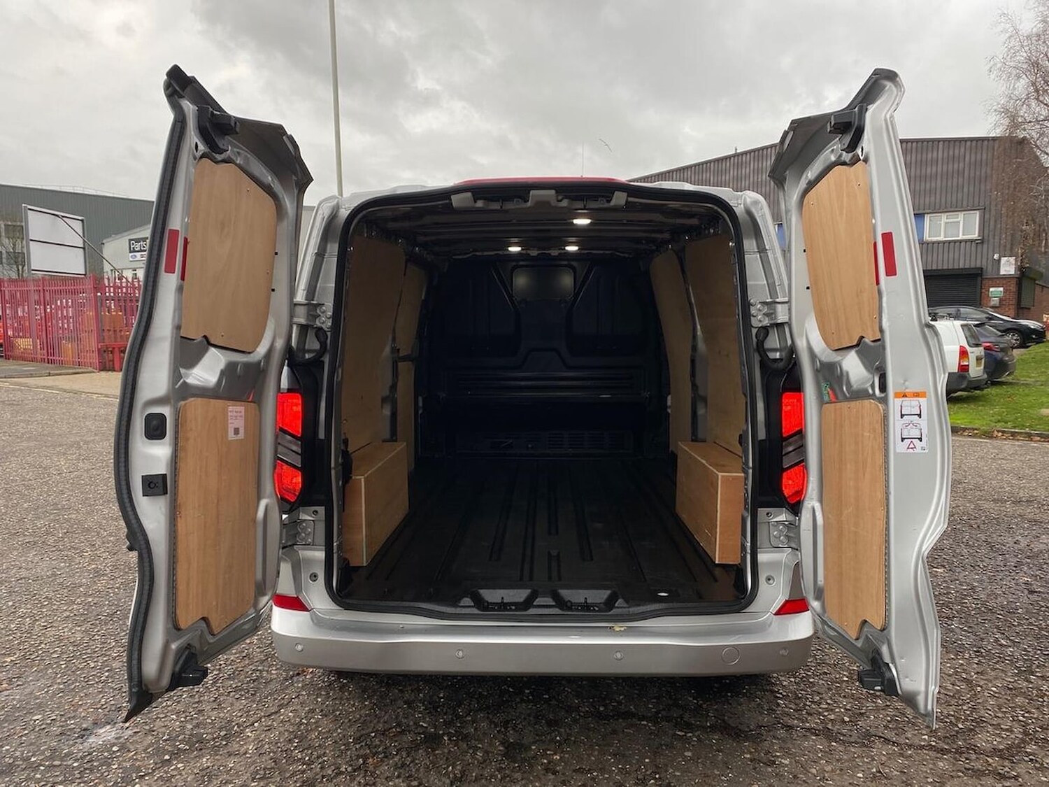 Used Ford Transit Custom 2024 for sale - 76860052: Photo 6