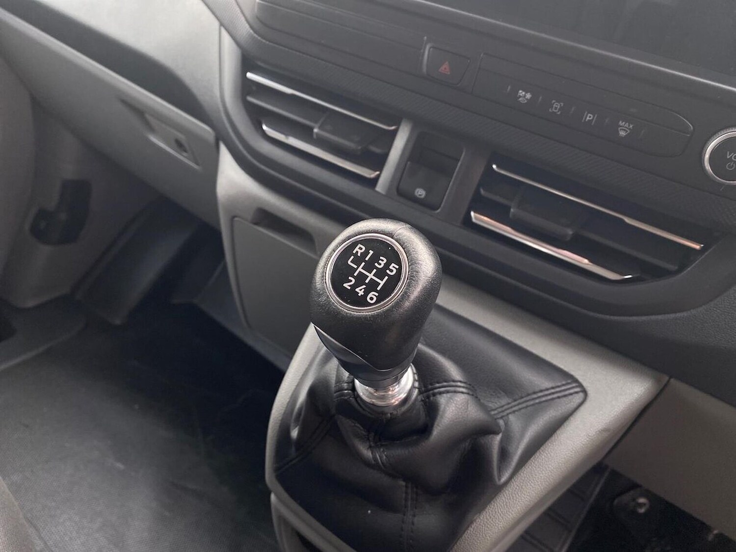 Used Ford Transit Custom 2024 for sale - 78194356: Photo 16