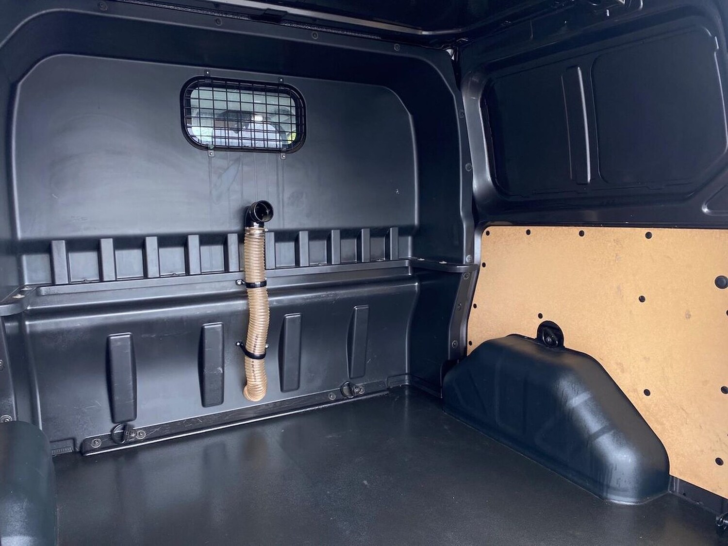 Used Ford Transit Custom 2023 for sale - 75970957: Photo 33