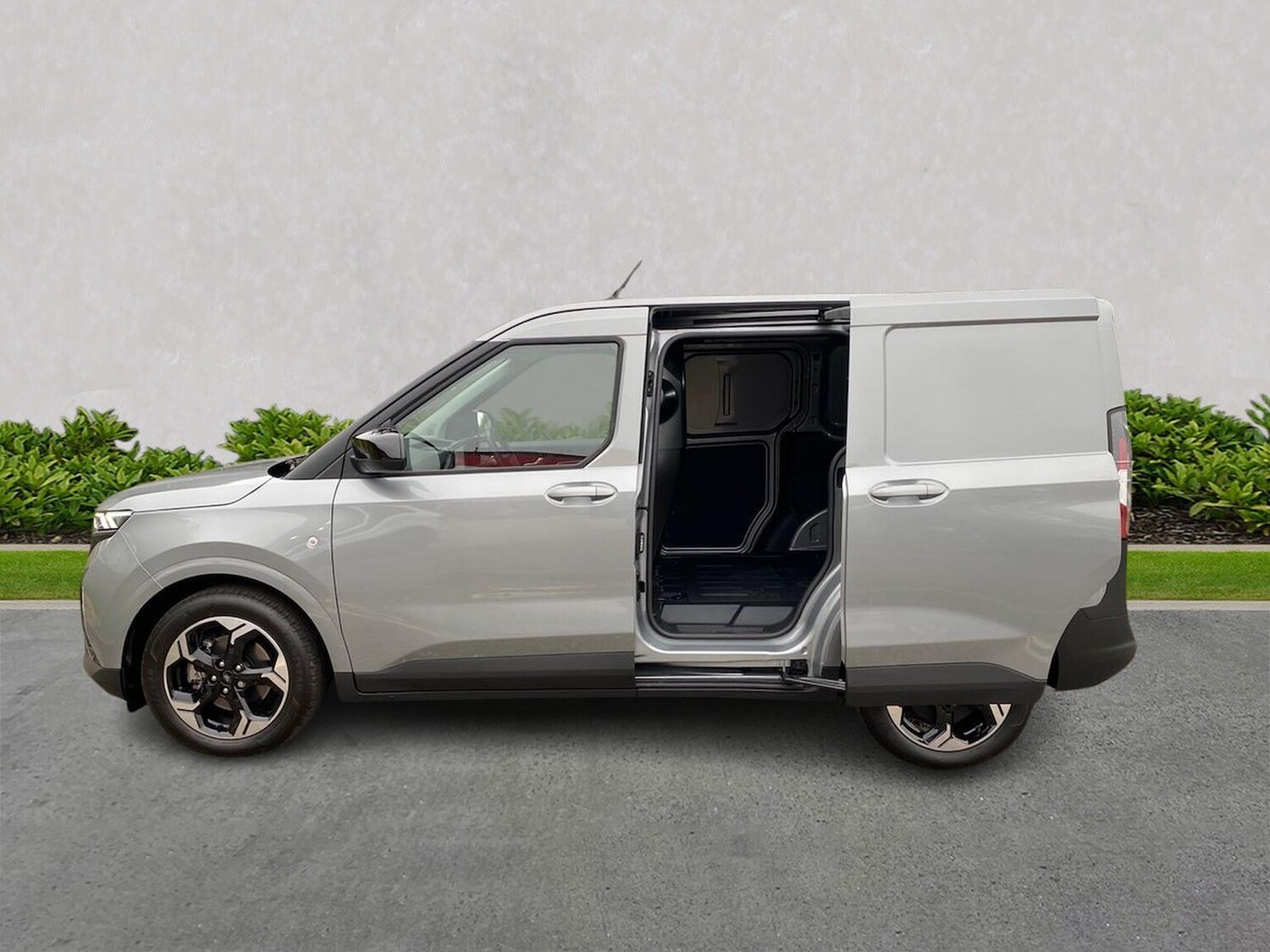 Used Ford Transit Courier 2025 for sale - 76268287: Photo 3