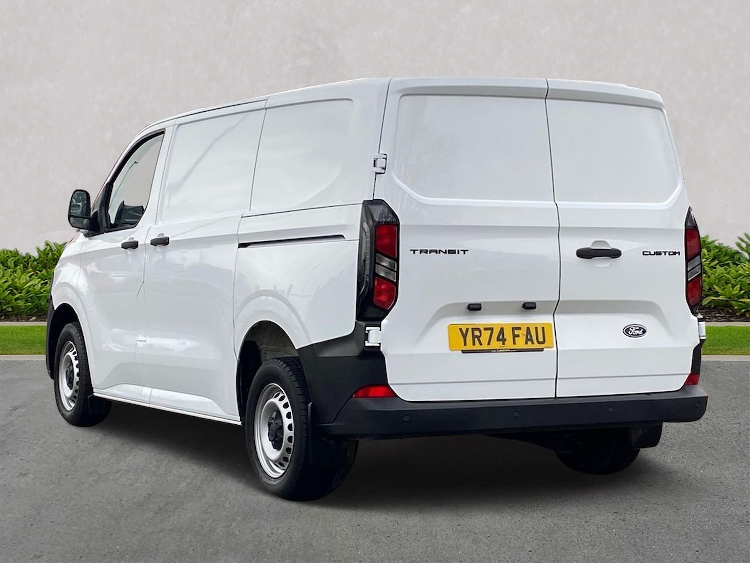 Used Ford Transit Custom 2024 for sale - 76946971: Photo 2