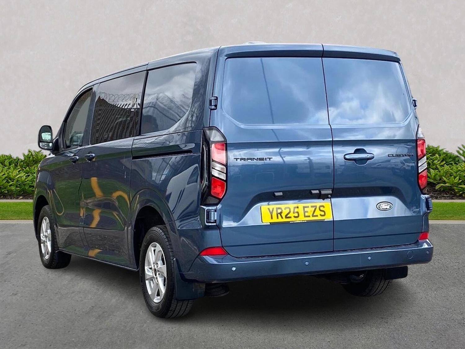 Used Ford Transit Custom 2025 for sale - 78194390: Photo 2