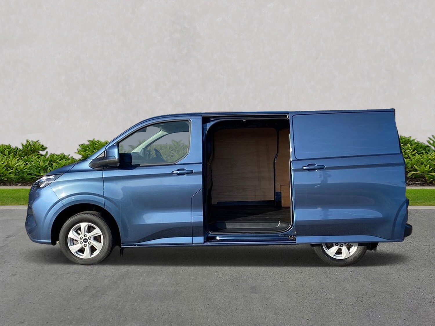 Used Ford Transit Custom 2024 for sale - 76600125: Photo 3