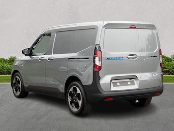 Used Ford Transit Courier 2025 for sale - 78814267: Photo