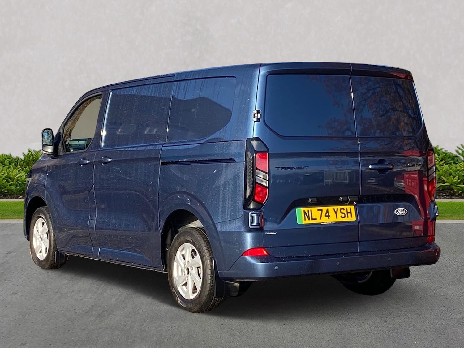 Used Ford Transit Custom 2024 for sale - 76832014: Photo 2