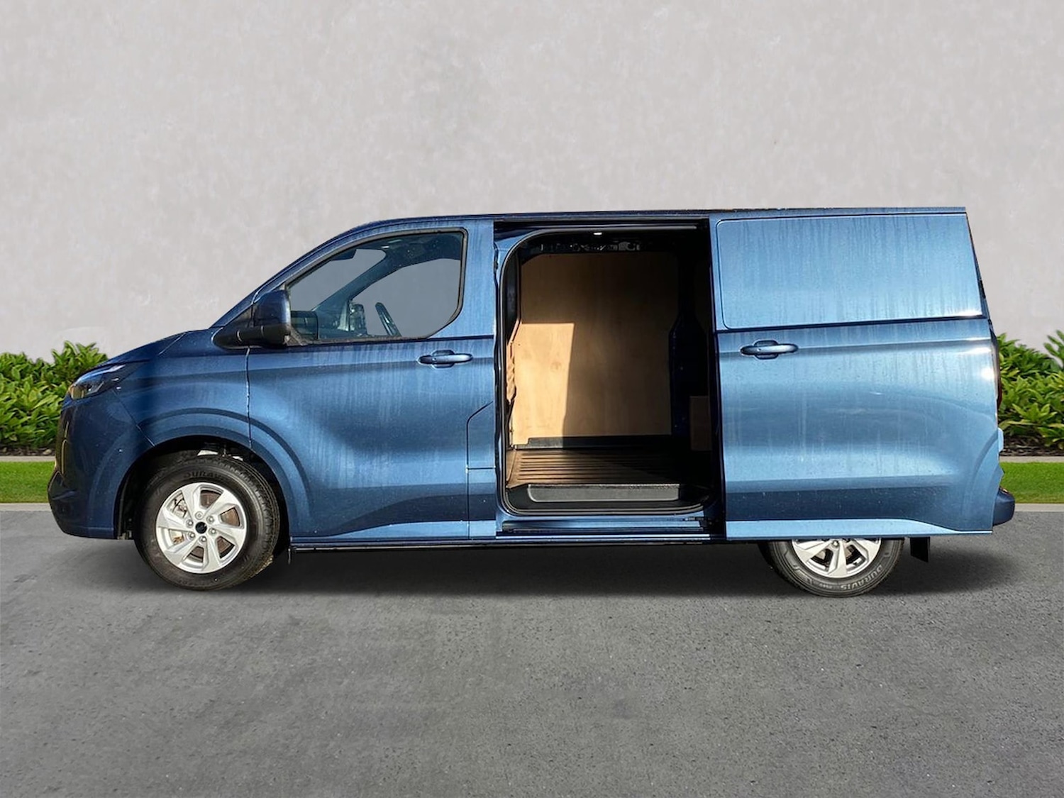 Used Ford Transit Custom 2024 for sale - 76832014: Photo 3