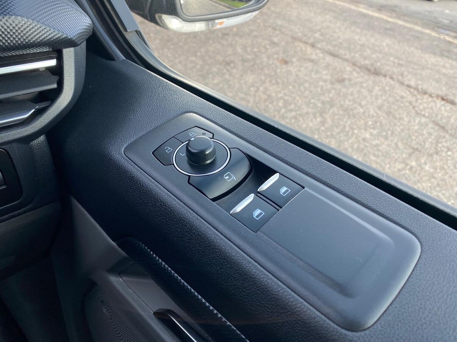 Used Ford Transit Custom 2024 for sale - 76946999: Photo 21