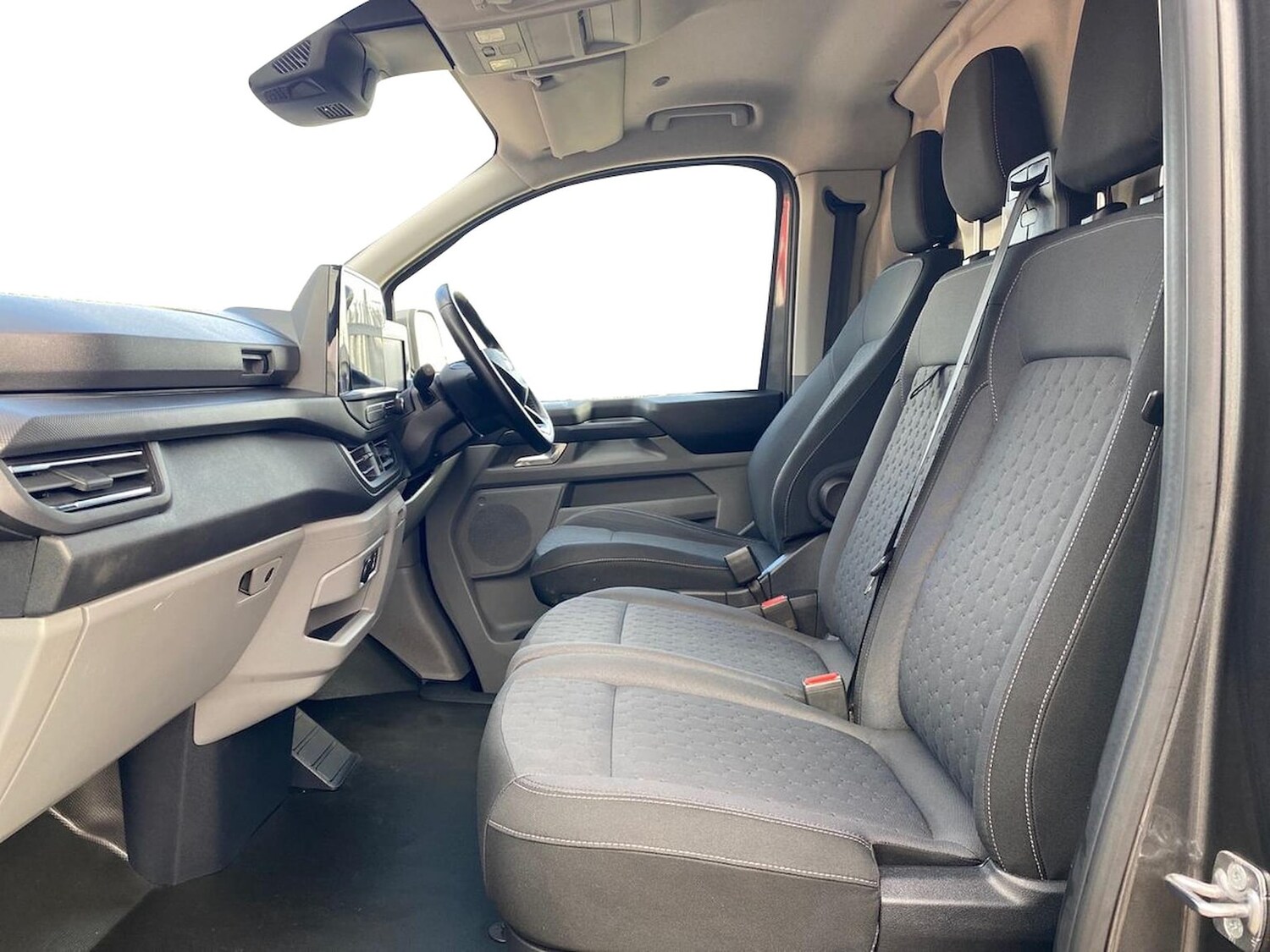 Used Ford Transit Custom 2024 for sale - 76946999: Photo 8