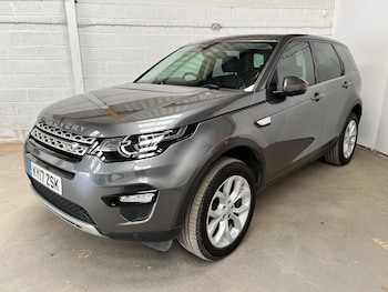 Used Land Rover Discovery Sport 2017 for sale - 78319607: Photo