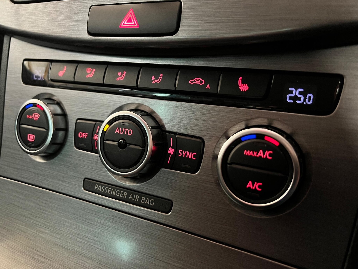 Used Volkswagen Passat 2014 for sale - 77671219: Photo 28