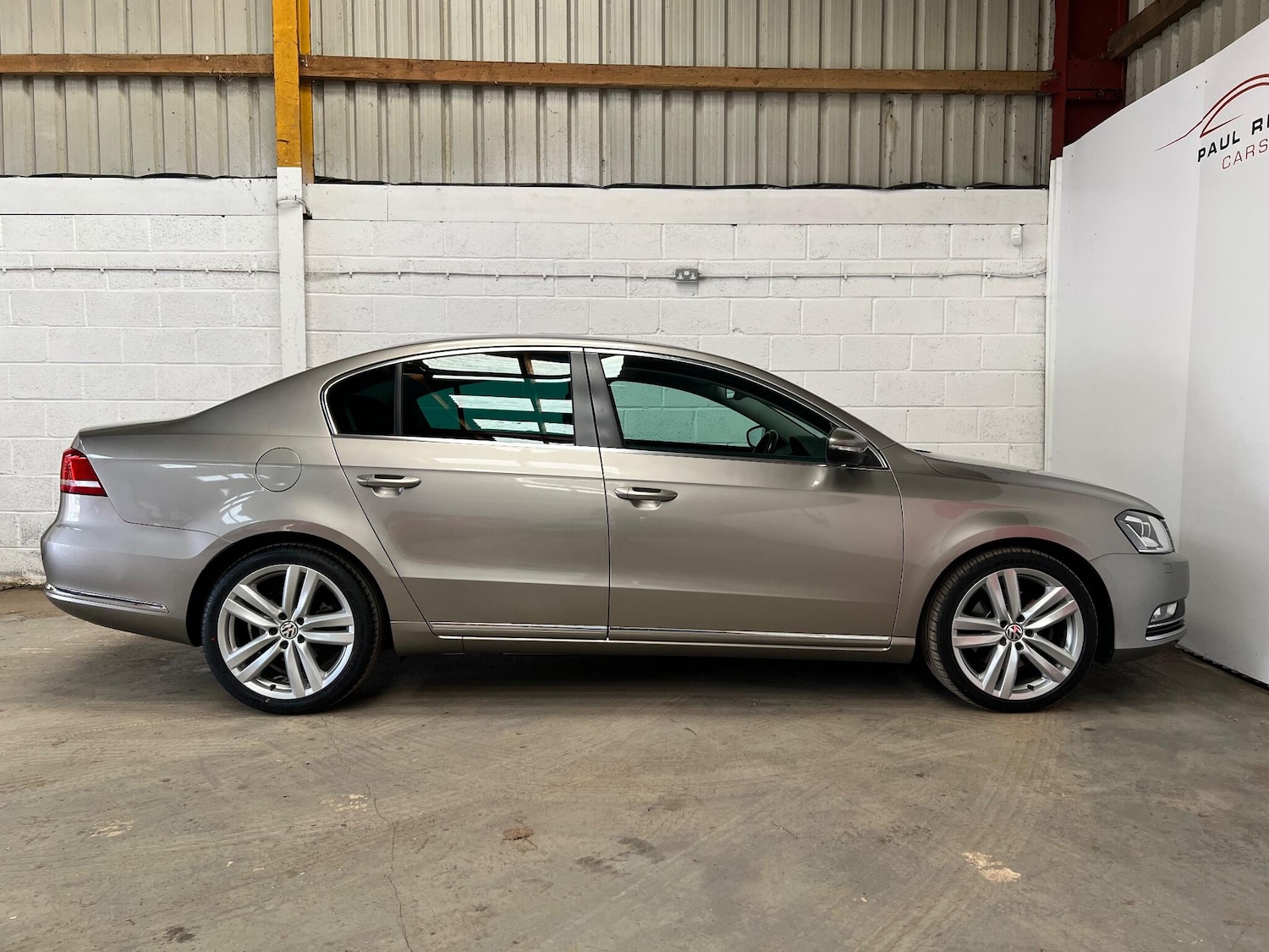 Used Volkswagen Passat 2014 for sale - 77671219: Photo 4