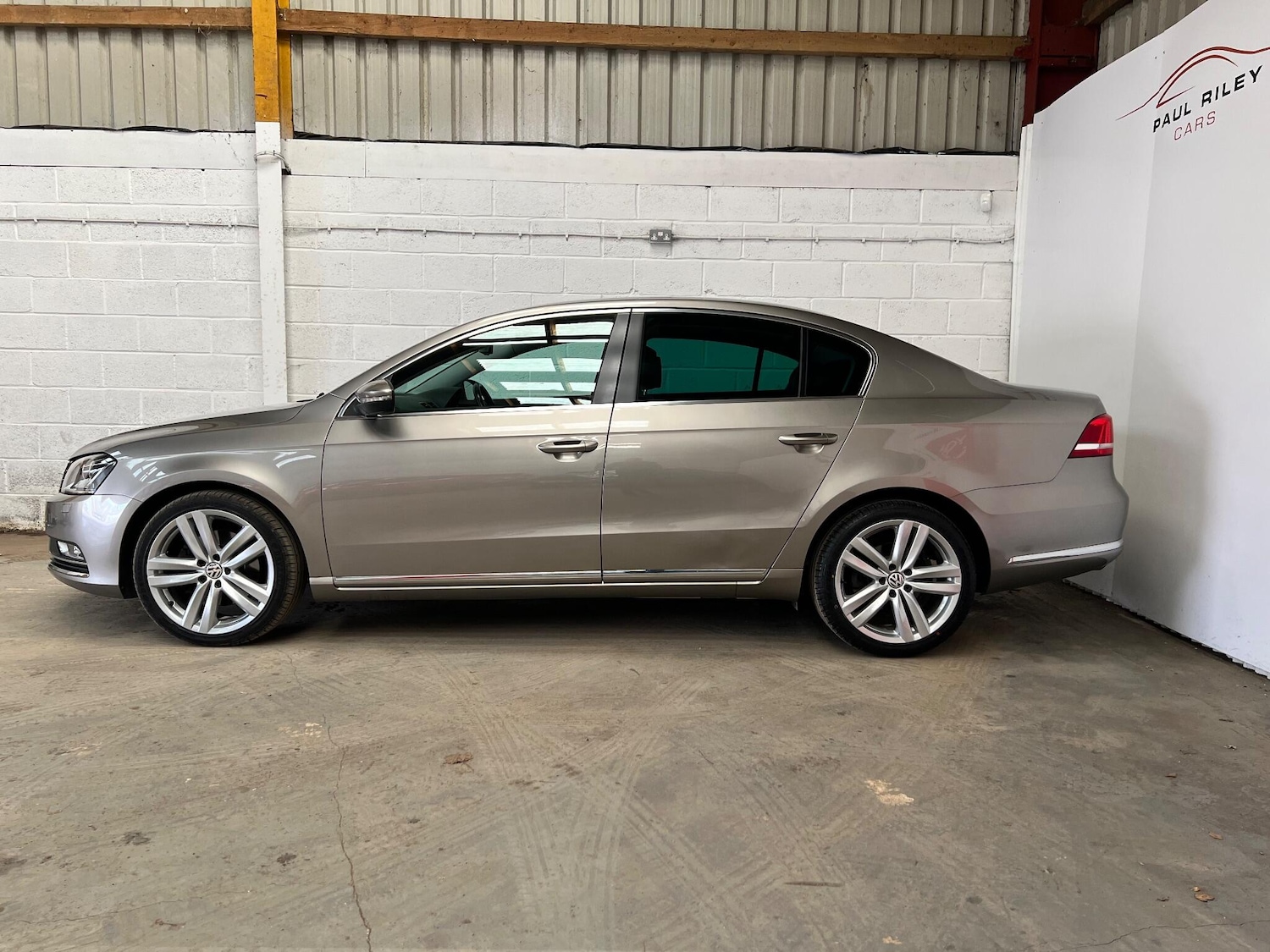 Used Volkswagen Passat 2014 for sale - 77671219: Photo 5