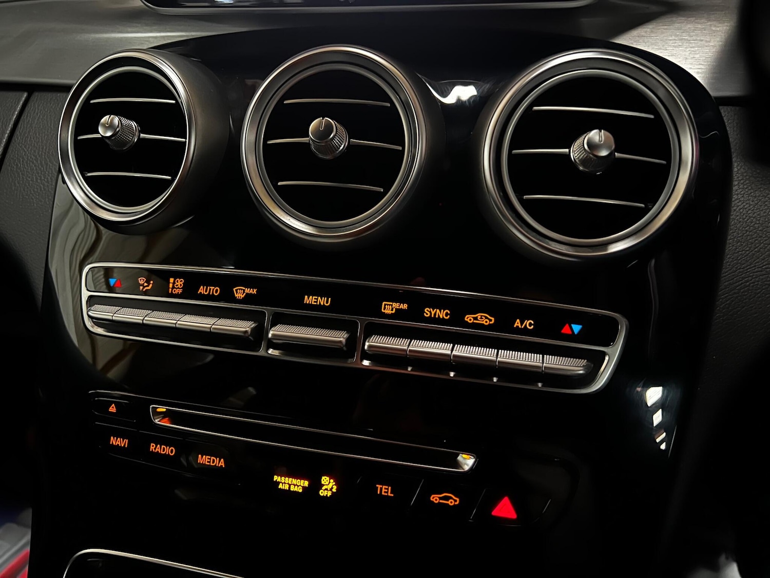 Used Mercedes-Benz C Class 2015 for sale - 77291607: Photo 23