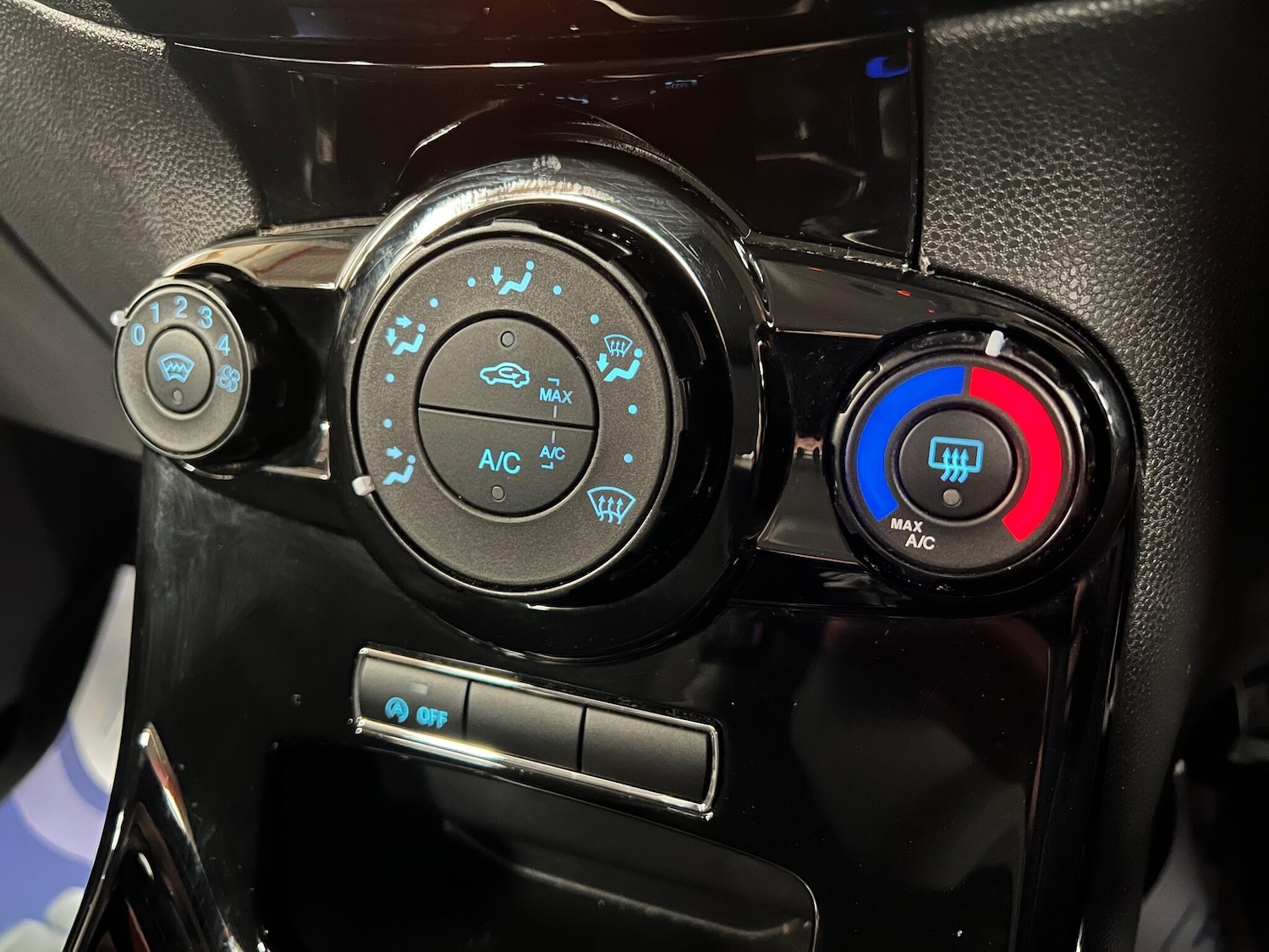 Used Ford Fiesta for sale - 78116585: Photo 24