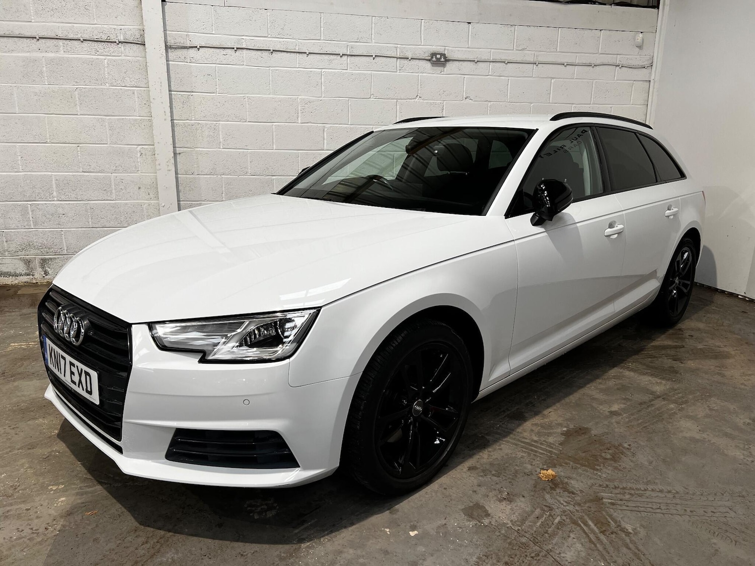 Used Audi A4 2017 for sale - 77305944: Photo 3