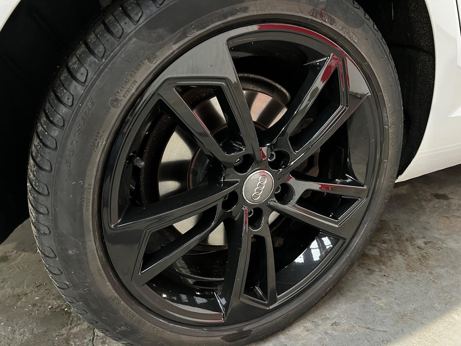 Used Audi A4 2017 for sale - 77305944: Photo 32