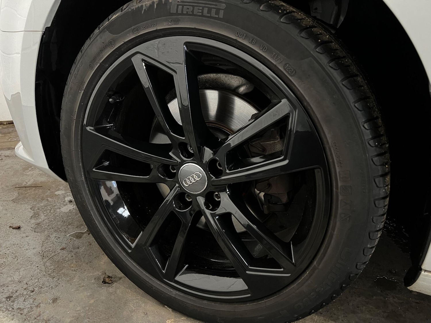 Used Audi A4 2017 for sale - 77305944: Photo 33