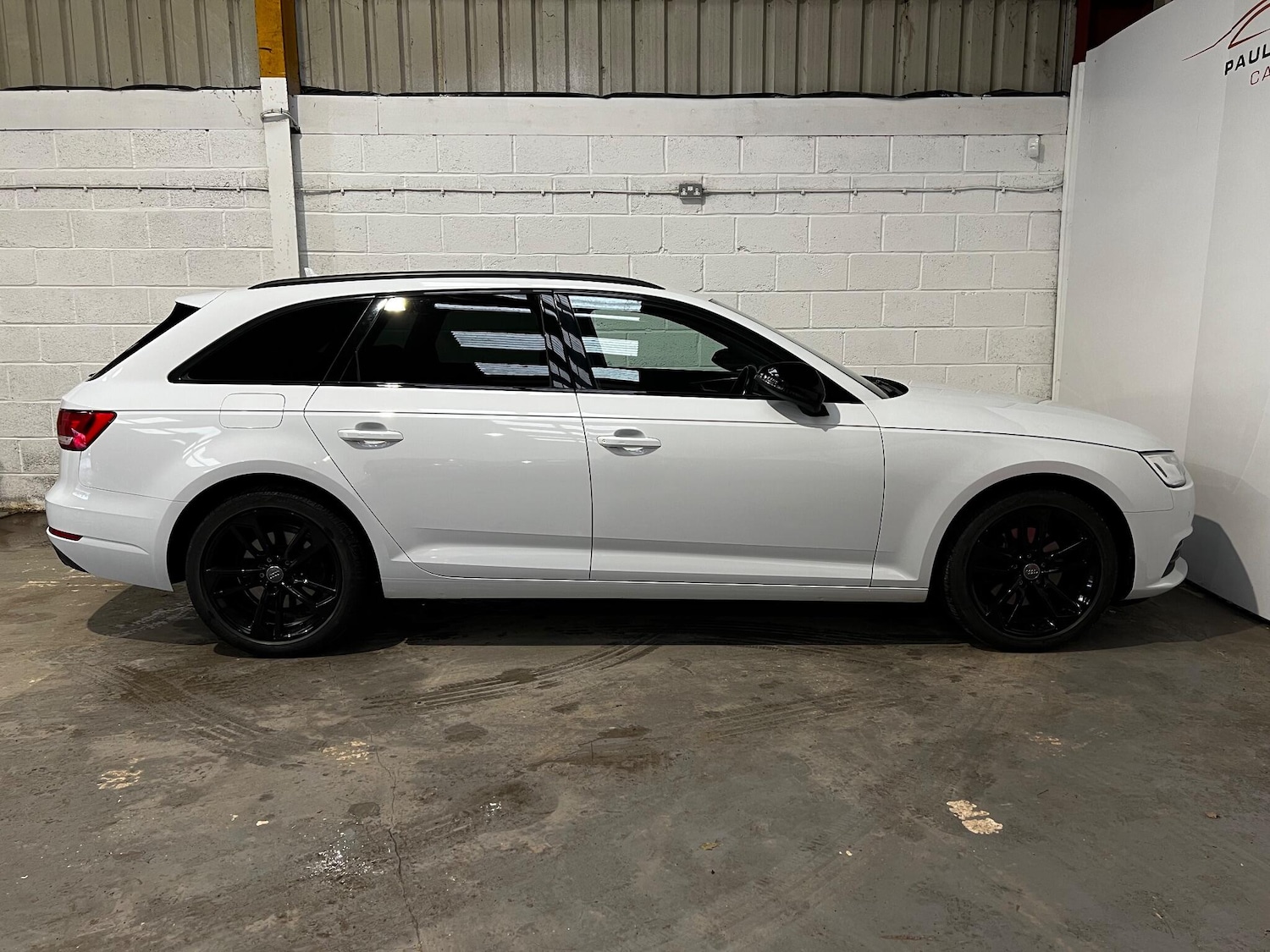 Used Audi A4 2017 for sale - 77305944: Photo 4