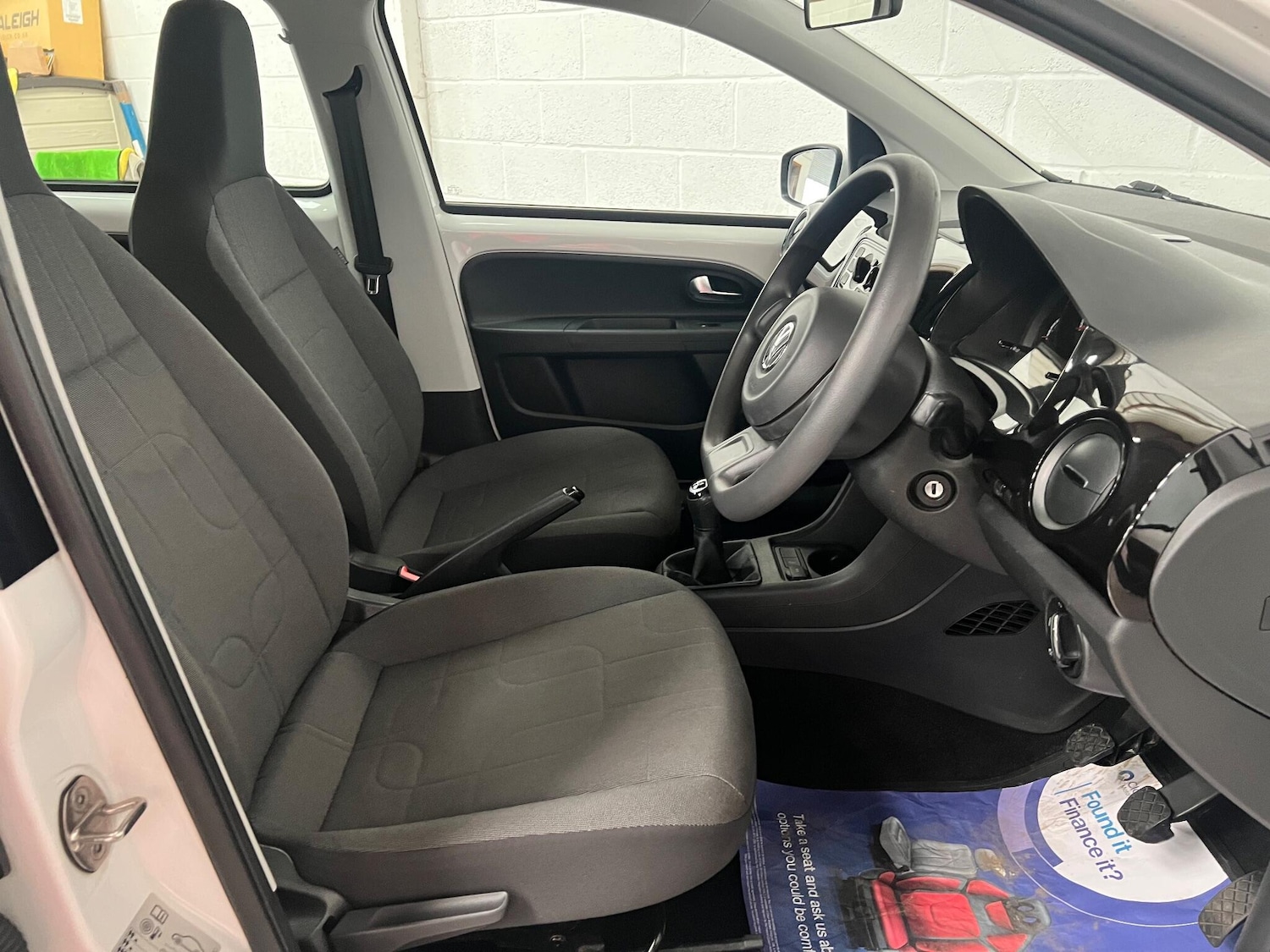 Used Volkswagen up! 2015 for sale - 77839215: Photo 14