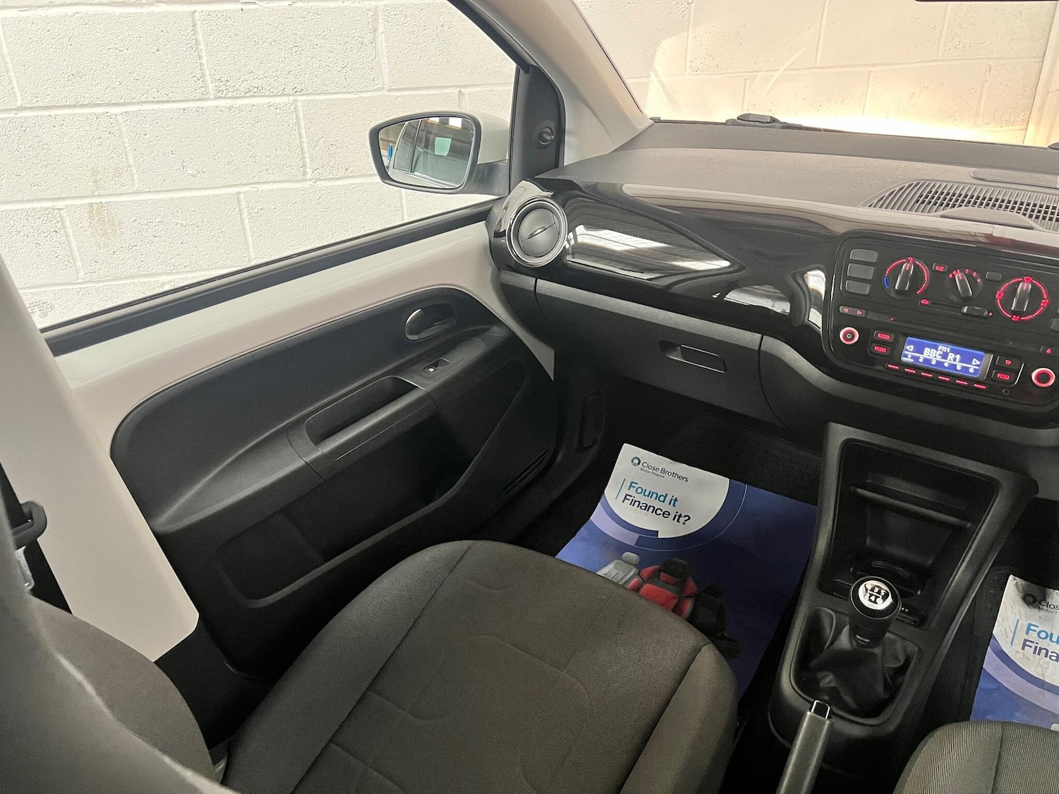 Used Volkswagen up! 2015 for sale - 77839215: Photo 19