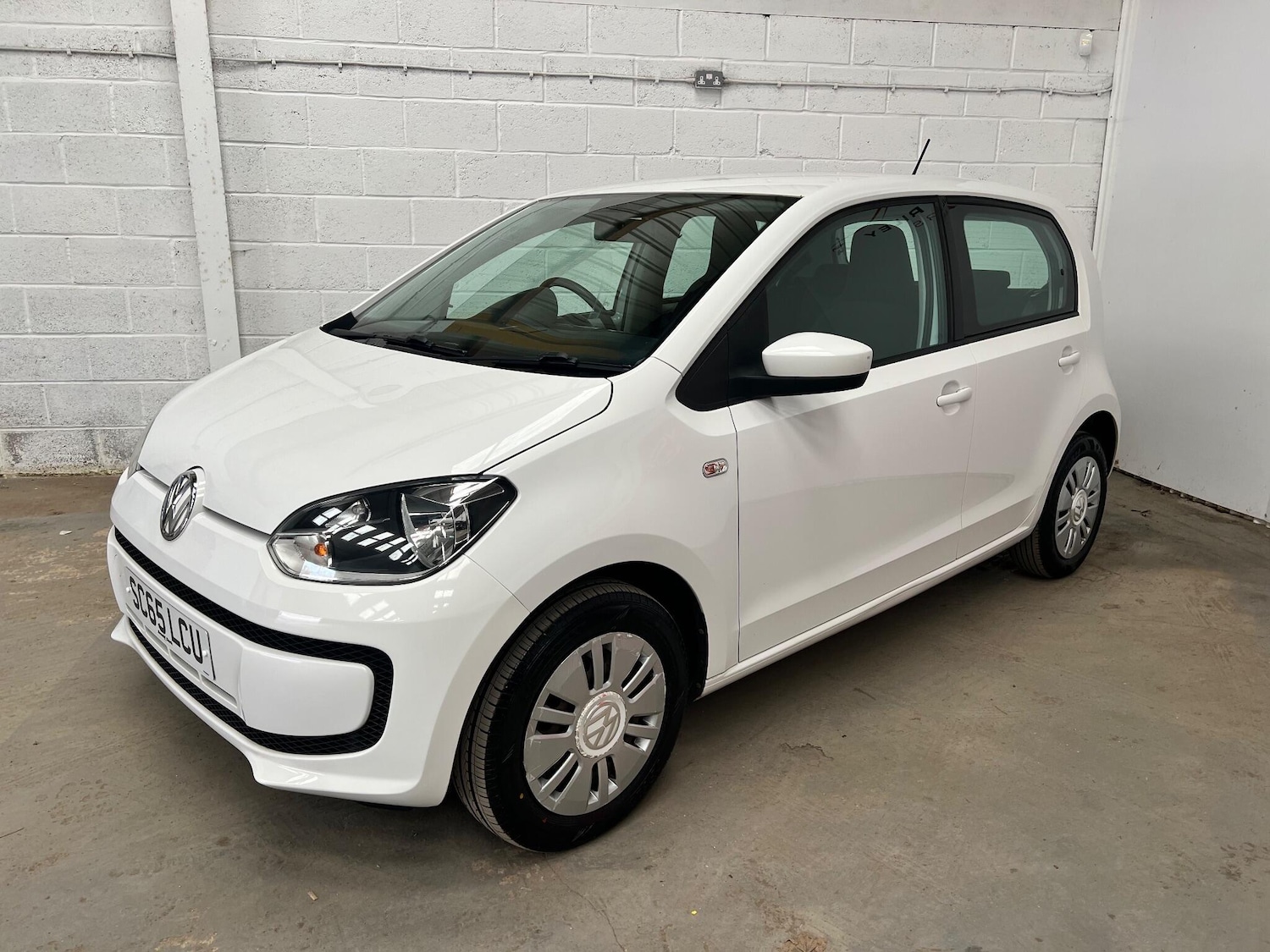 Used Volkswagen up! 2015 for sale - 77839215: Photo 3