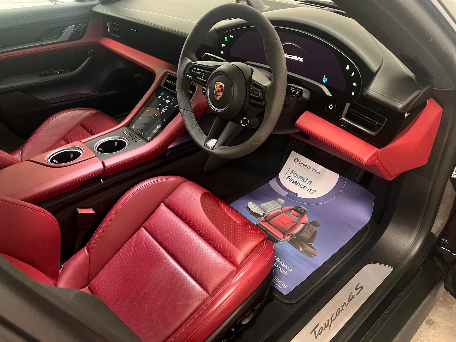 Used Porsche Taycan 2020 for sale - 77625738: Photo 16