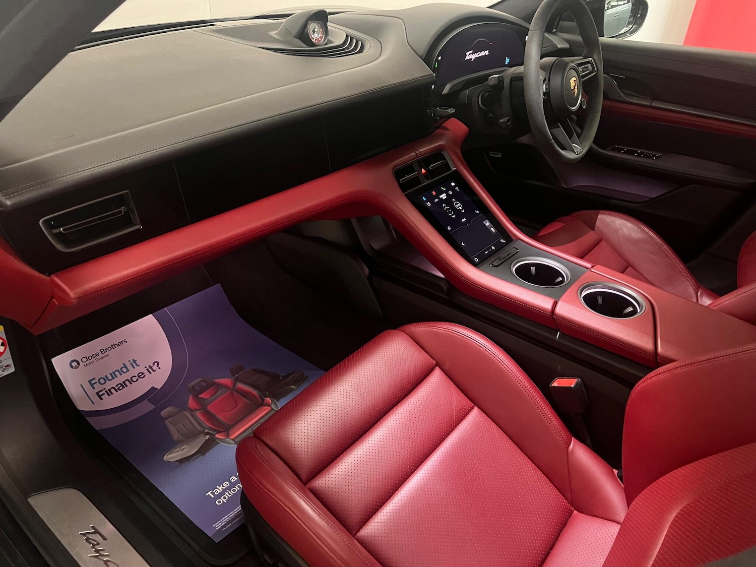 Used Porsche Taycan 2020 for sale - 77625738: Photo 18