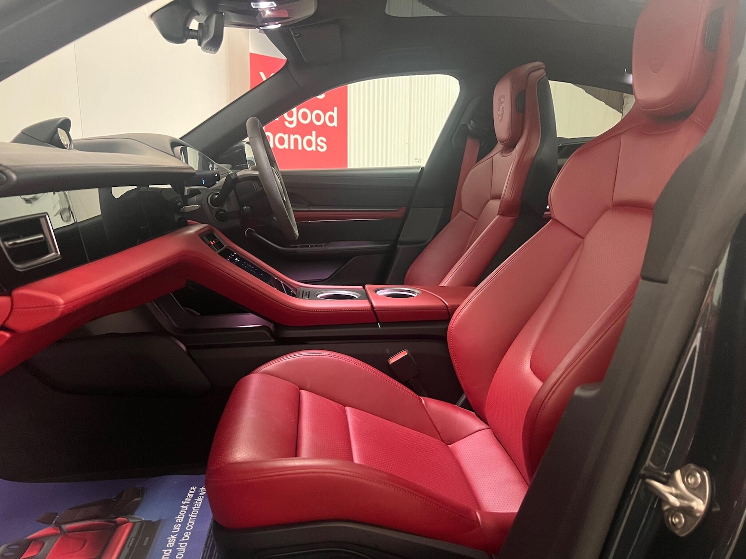 Used Porsche Taycan 2020 for sale - 77625738: Photo 19