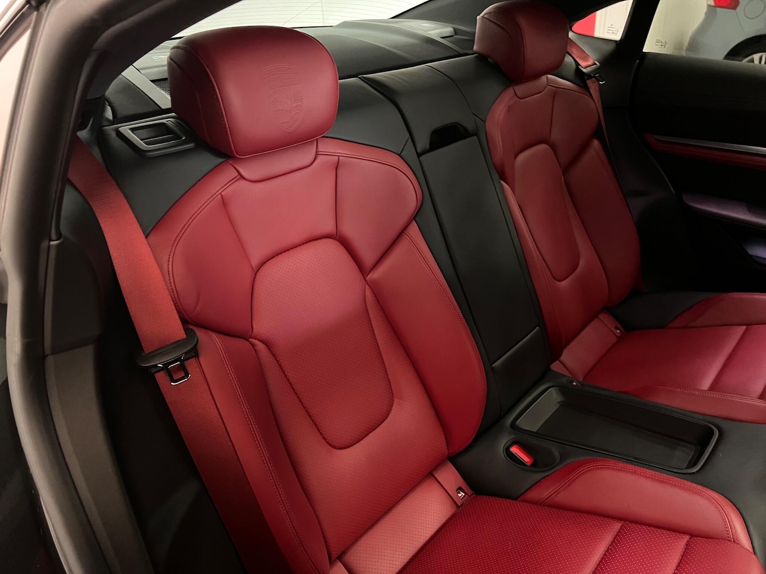 Used Porsche Taycan 2020 for sale - 77625738: Photo 33