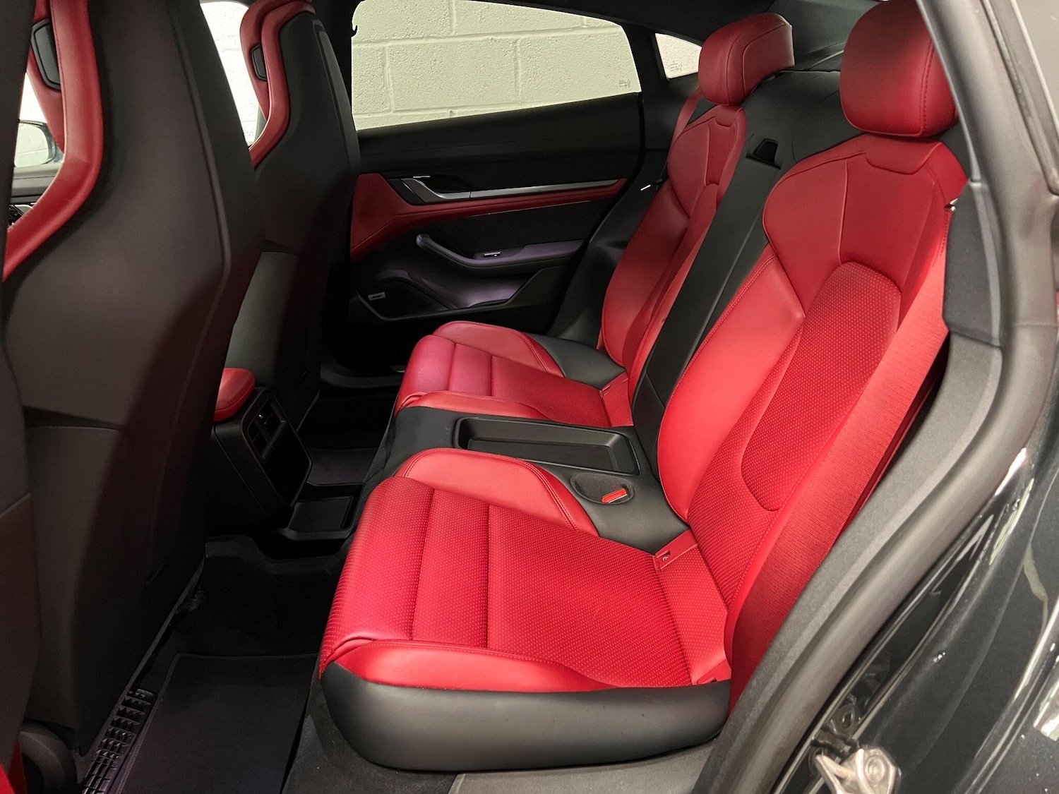 Used Porsche Taycan 2020 for sale - 77625738: Photo 35