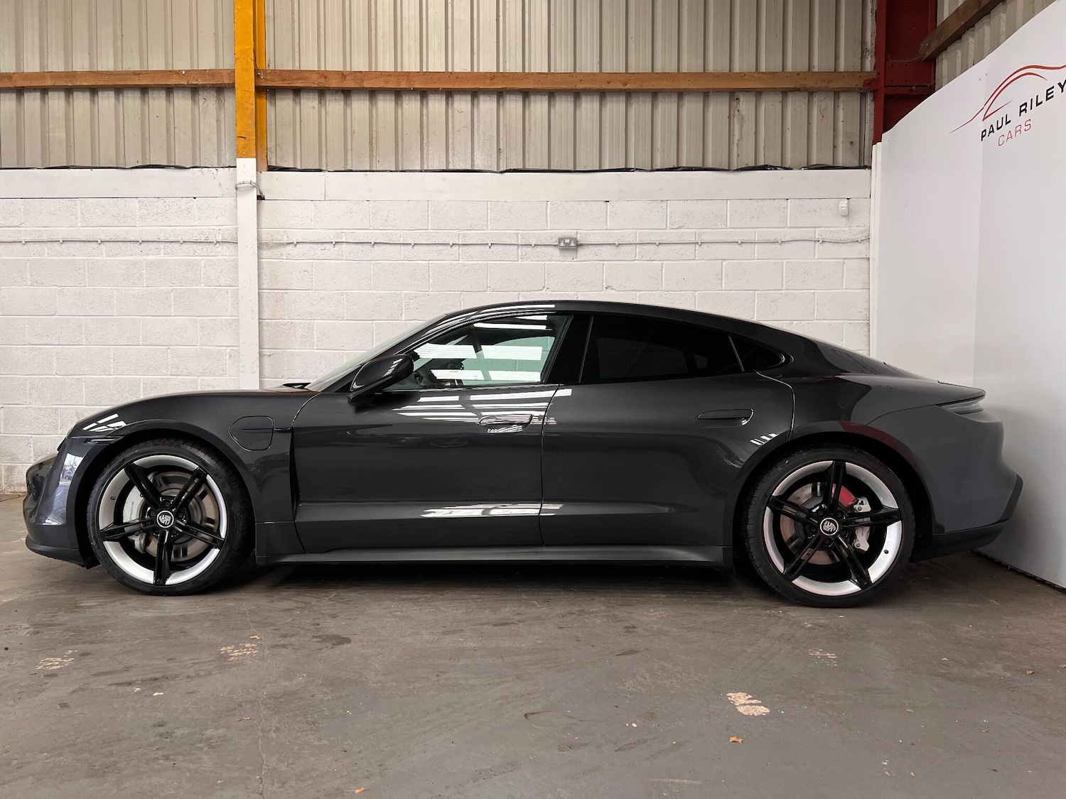 Used Porsche Taycan 2020 for sale - 77625738: Photo 5